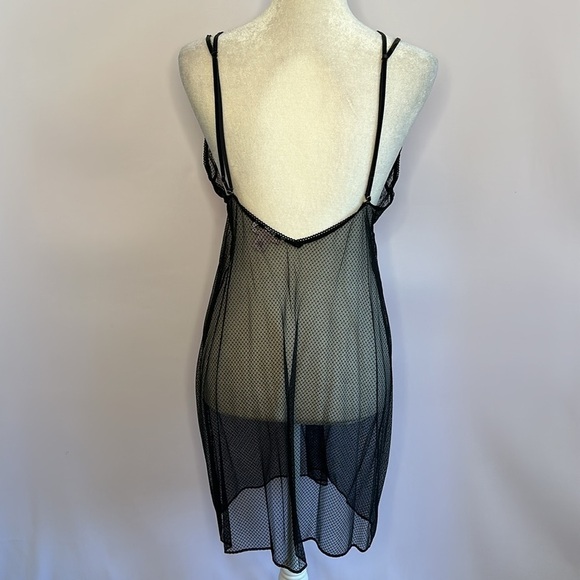 Victoria’s Secret Black Lace Mesh Chemise - Picture 4 of 7
